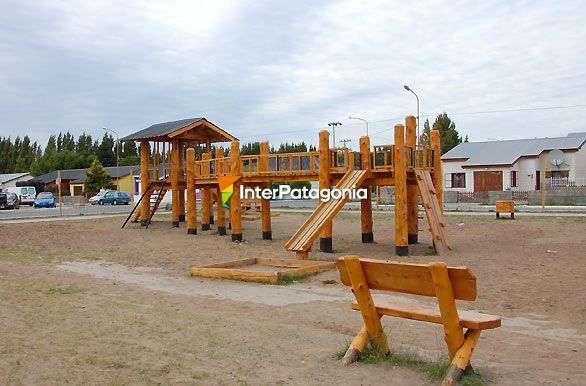 Plaza de juegos naturales - Los Antiguos