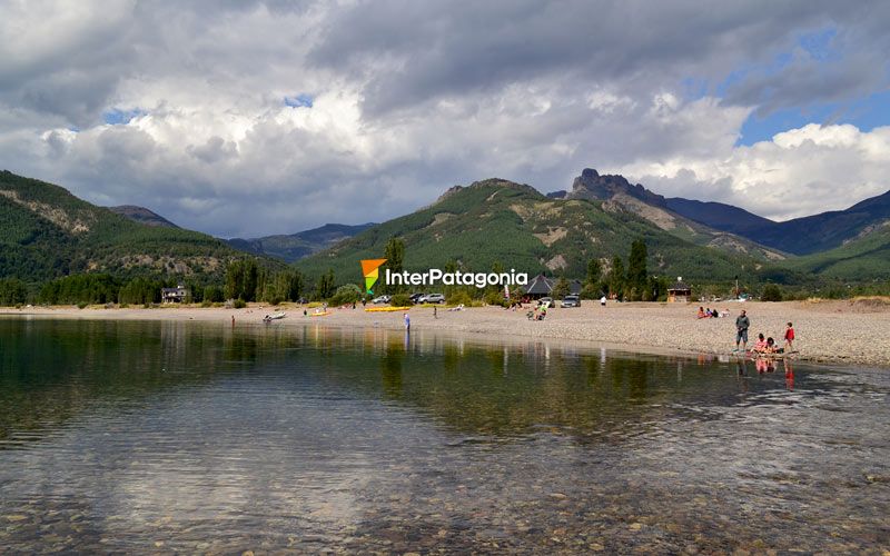 Disfrutando la playa - Villa Lago Meliquina