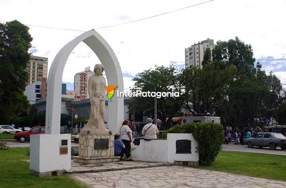 Monumento a la madre - Neuqun