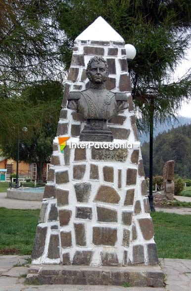 Homenaje a Bernardo O'Higgins Riquelme - Alto Palena