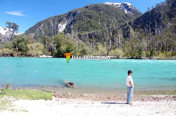 Ruben en Puerto Ramrez - Alto Palena