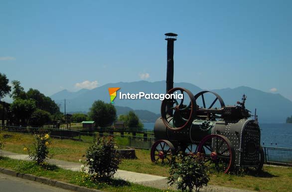 Antiguo Locomovil, costanera Panguipulli - Panguipulli