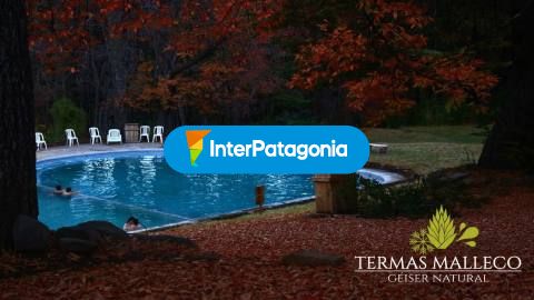 Piscina de noche