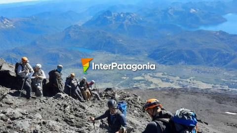 El desafío de ascender al volcán Lanín