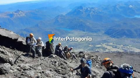 El desafío de ascender al volcán Lanín