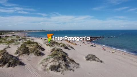 Verano en las playas de Las Grutas