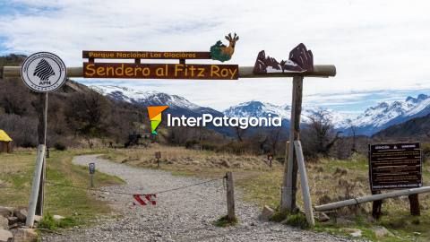 Trekking to the base of Fitz Roy