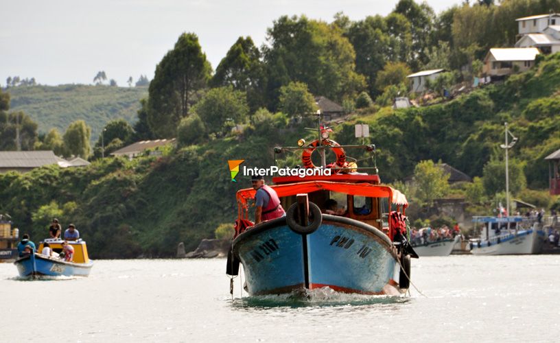 Passenger motorboats