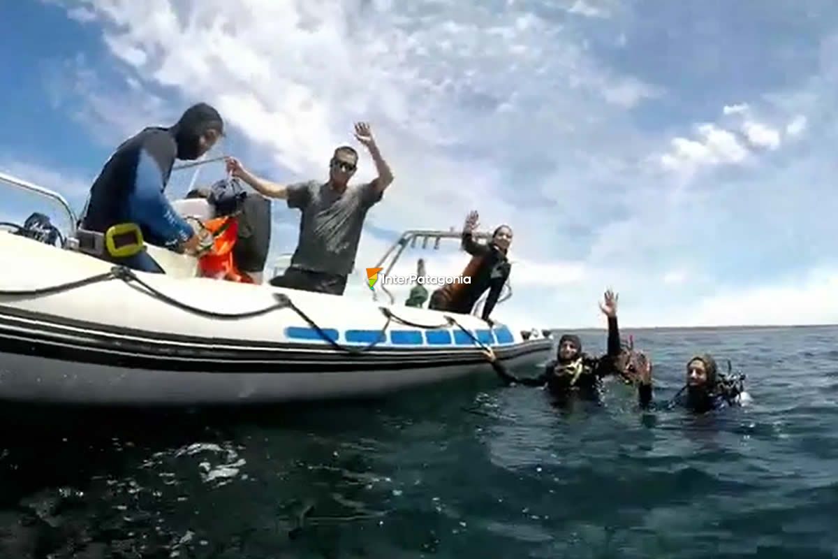 Diving in Las Grutas