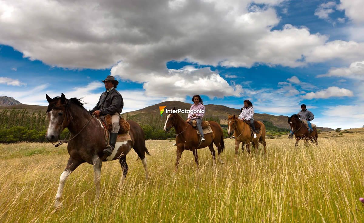 Cabalgata en Esquel