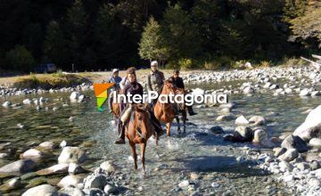 Cabalgata al cajón del río Azul