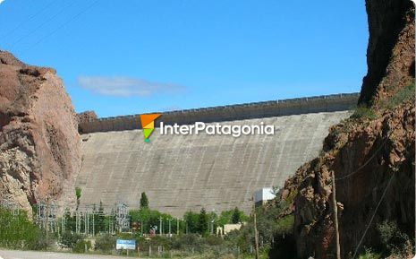 Dique Florentino Ameghino desde Puerto Madryn