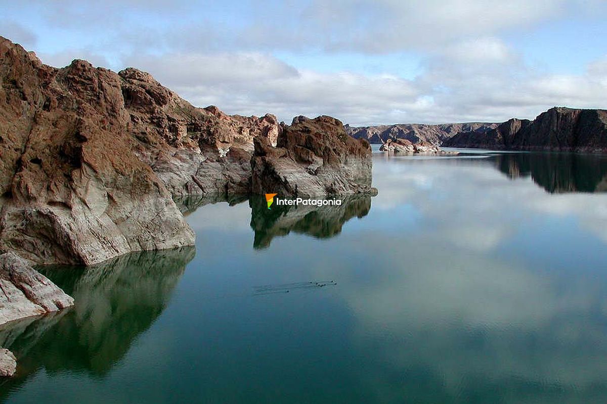 Florentino Ameghino Dam 