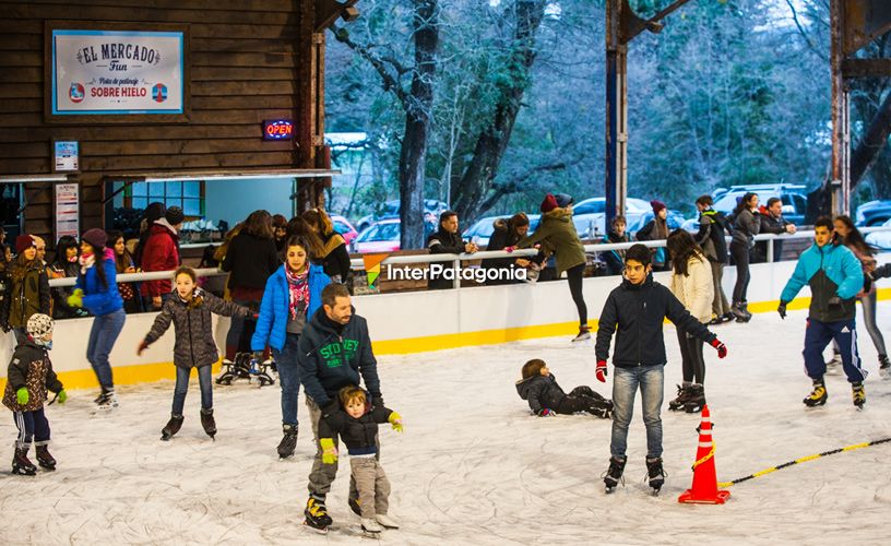 Una exclusiva pista de patinaje