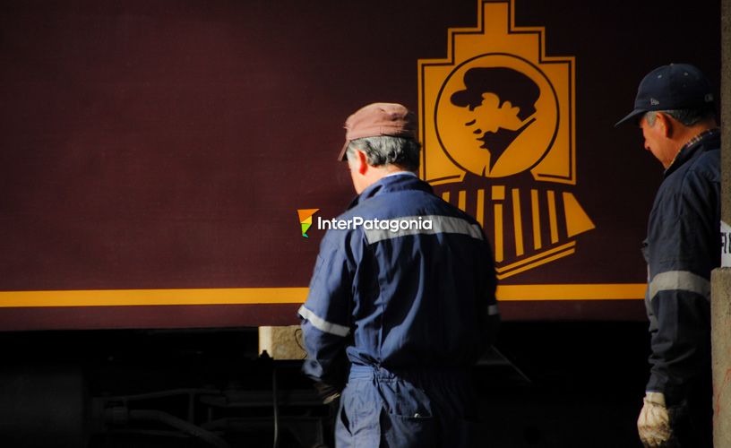 Pablo creció jugando en las locomotoras