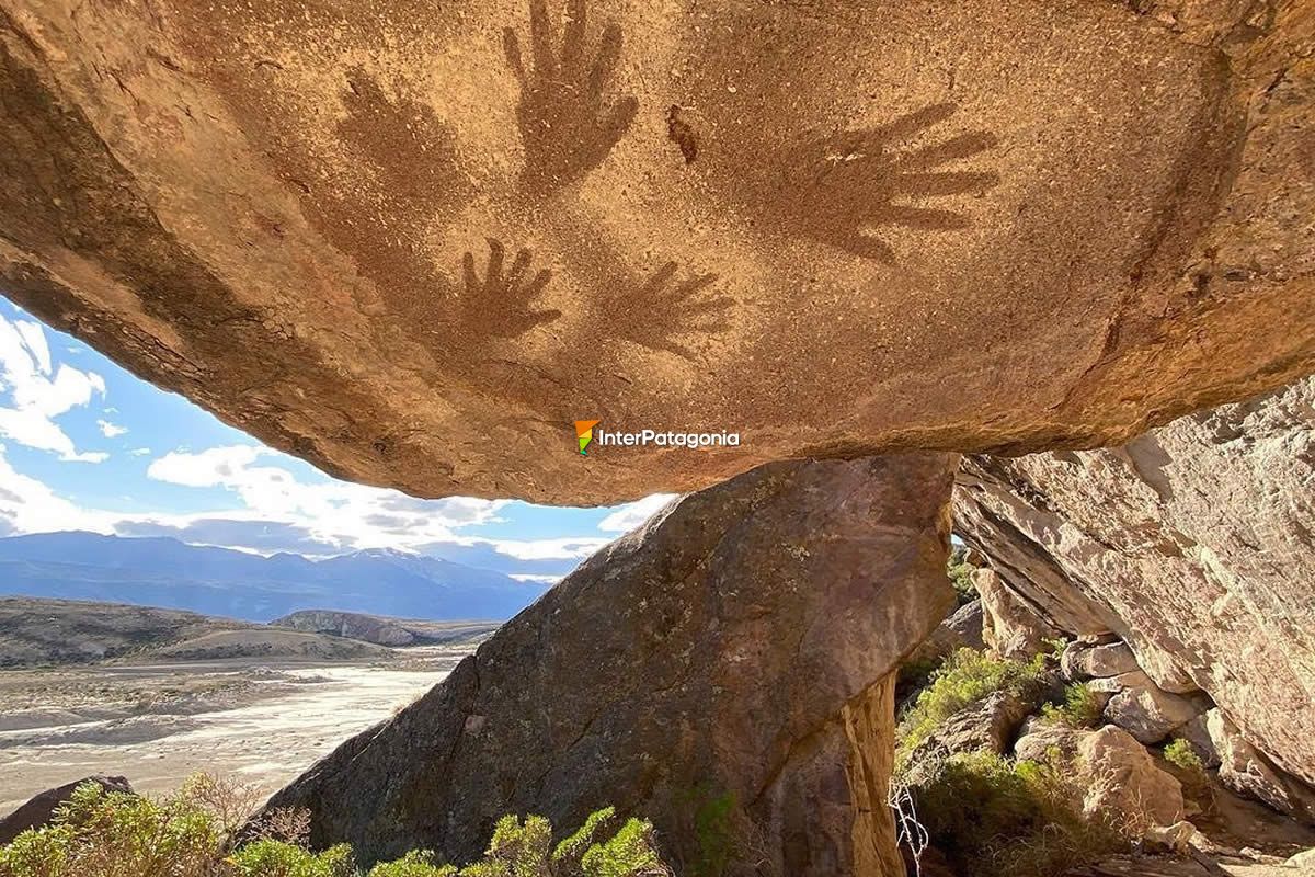 Pinturas rupestres en la Cueva del Puma