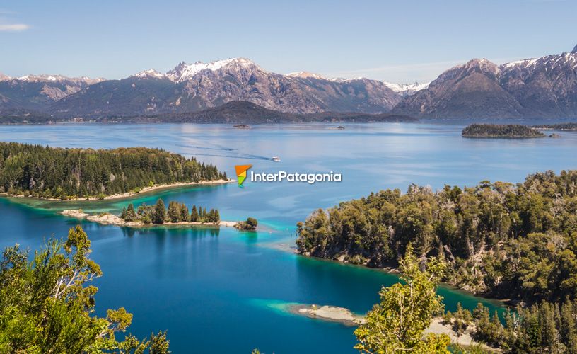 Inserta en el parque nacional Nahuel Huapi 