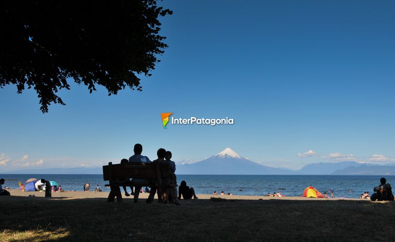 Sobre las márgenes del lago Llanquihue