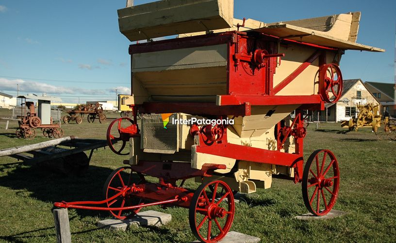 Carriages and machinery