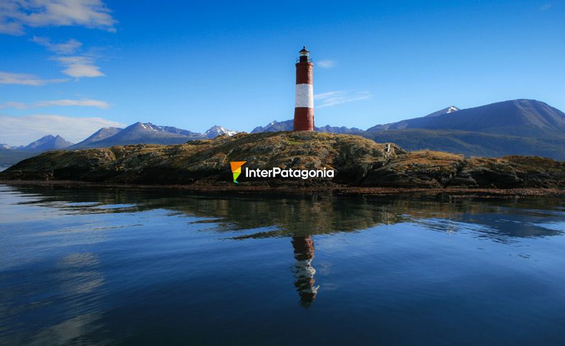 Les Eclaireurs lighthouse