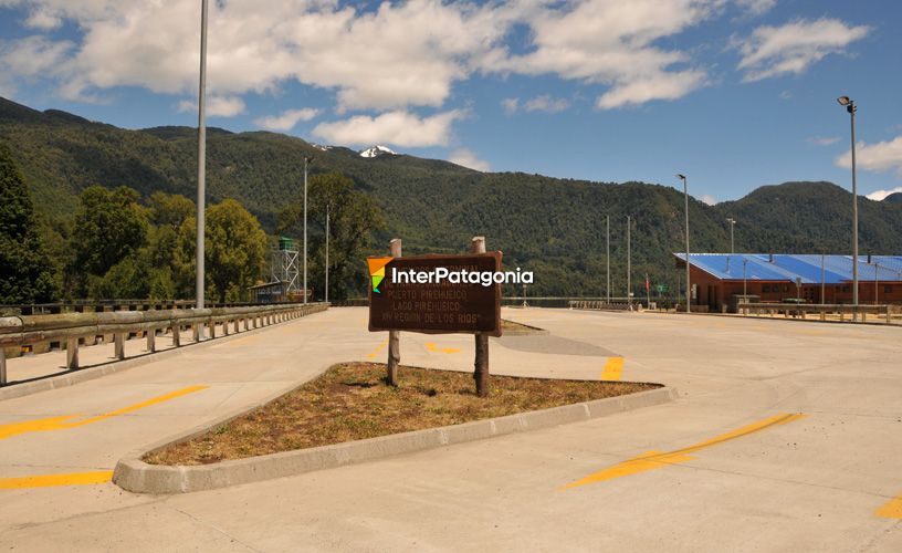 Terminal de transbordadores Puerto Pirehueico