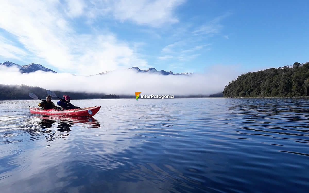 Kayak in Villa la Angostura