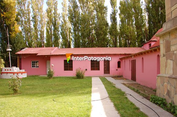 Patio de la parroquia - Perito Moreno