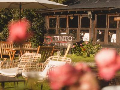 Tinto Bistro