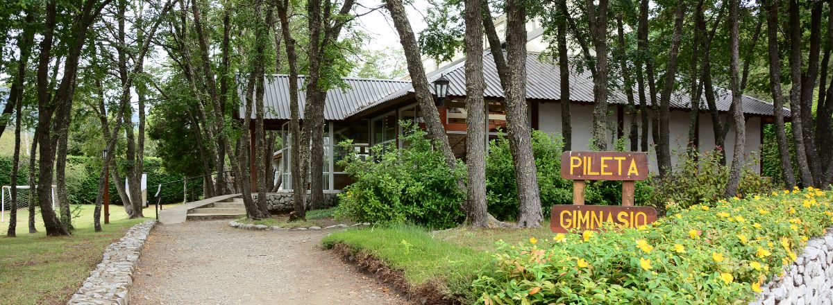 3-star Cabins La Villa del Montañés