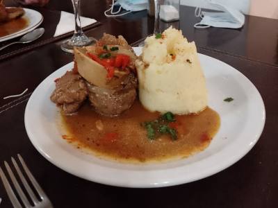 Restaurantes Hostería Pino Azul