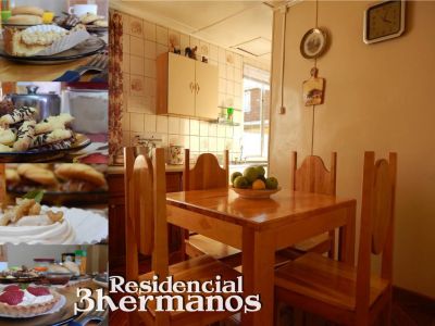 Albergues/Hostels Tres Hermanos