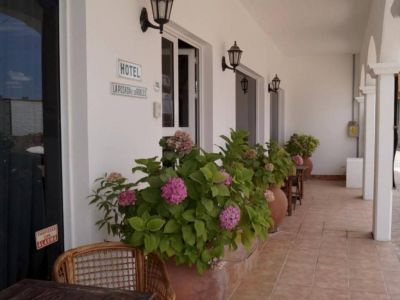 Hotels Posada de Los Robles