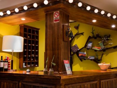 Hostelries Cumbres Nevadas