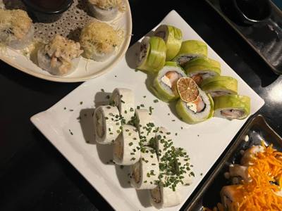 Sushi Bar / Cocina Japonesa Gohan Sushi & Shrimps