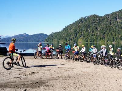 Paseos en Mountain Bike Guiando Patagonia