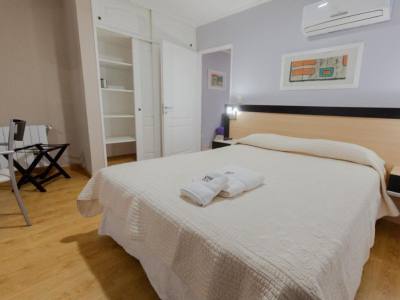 Apart Hotels Rivadavia 815