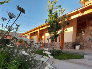 Hospedaje Piedra del Aguila