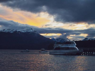 Lake Outings Catamaran Patagonia Argentina