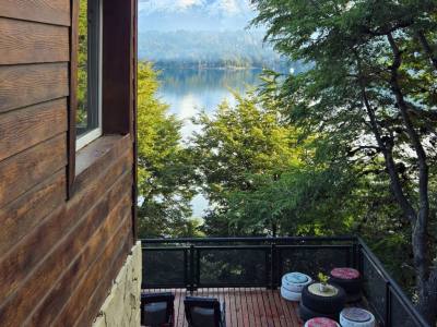 Alquileres de propiedades turísticas Albanta Casa con costa de Lago en Bariloche