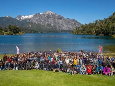 Agencias de viajes y turismo Surface Travel