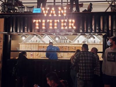 Van Titter Cerveceria en el Bosque