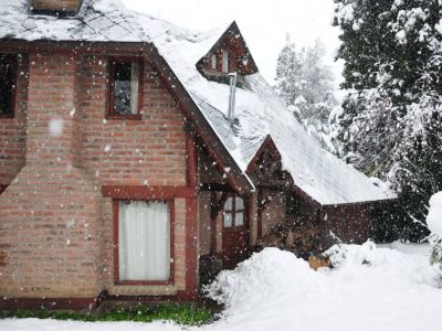 Casa familiar en el bosque