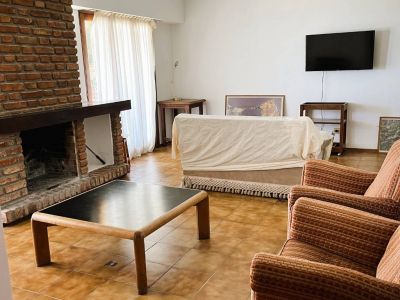 Short Term Apartment Rentals Chalet y el Mar