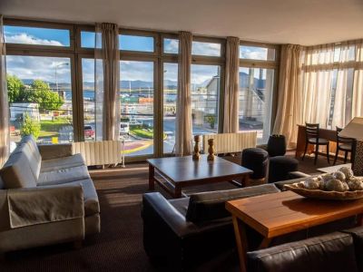 4-star hotels Canal Beagle