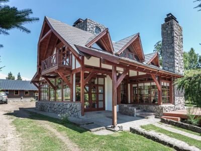 Propiedades particulares de alquiler temporario (Ley Nacional de Locaciones Urbanas Nº 23.091) Casas de Ivan