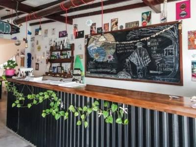 Hostales Hostel Roots Backpackers