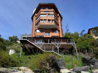 Departamentos Departamento con costa de Lago