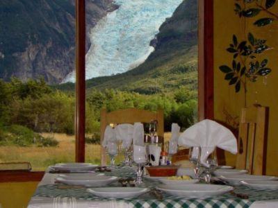 Alojamiento en el Parque Nacional Torres del Paine Hostería Monte Balmaceda