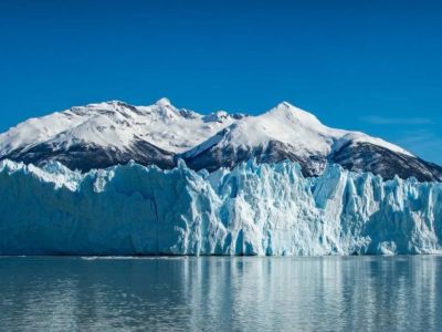 Operadores de Servicios Turísticos Hielo y Aventura