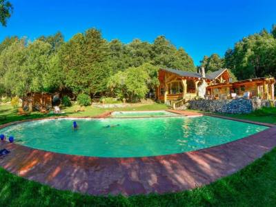 Hot springs with accommodation Termas Menetue